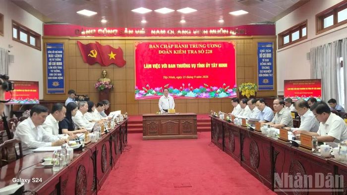 Đoàn kiểm tra, giám sát của Bộ Chính trị, Ban Bí thư làm việc với Ban Thường vụ Tỉnh ủy Tây Ninh. (Ảnh: THANH PHONG)