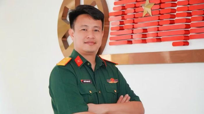 Thiếu tá Nguyễn Quang Quyết, đạo diễn phim. (Ảnh: Điện ảnh Quân đội nhân dân)