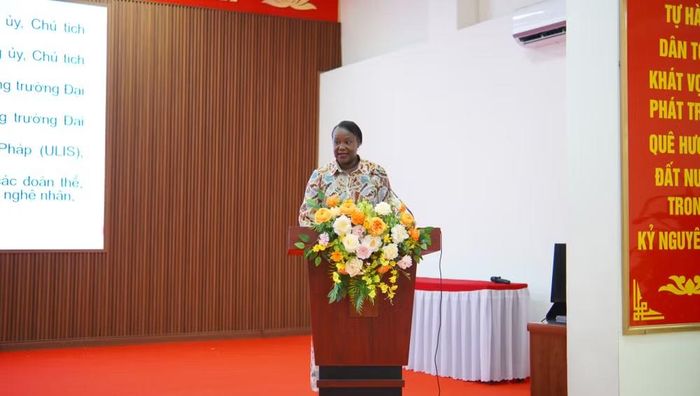 Bà Adjara Diouf, phụ trách Dự án “Phát triển Du lịch bền vững, Tổ chức Quốc tế Pháp ngữ OIF.