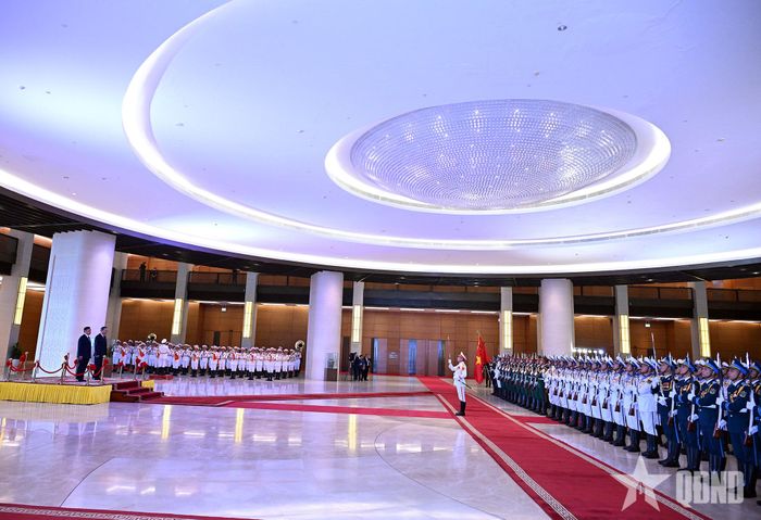 Quang cảnh lễ đón. Ảnh: TRỌNG HẢI