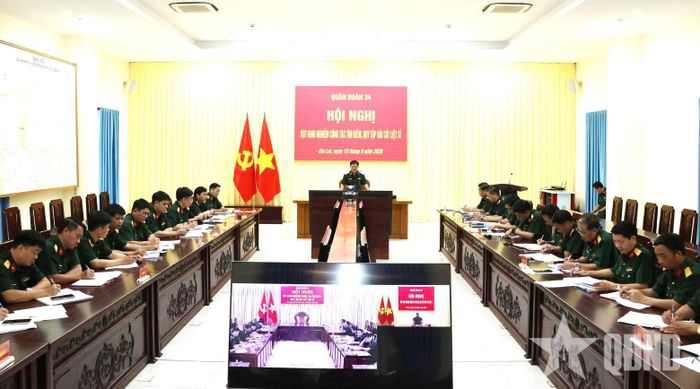  Toàn cảnh hội nghị.  