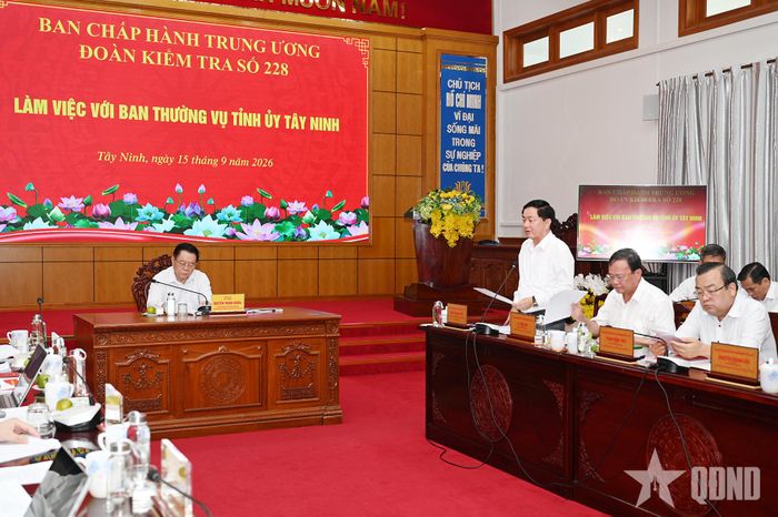 Lãnh đạo tỉnh Tây Ninh phát biểu tại buổi làm việc.