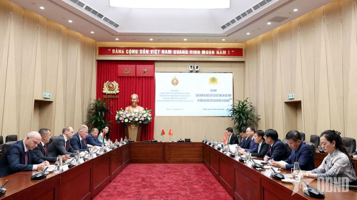 Quang cảnh hội đàm.