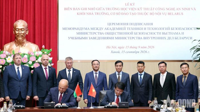 Học viện Kỹ thuật và Công nghệ an ninh, Bộ Công an Việt Nam ký biên bản ghi nhớ hợp tác với Học viện Bộ Nội vụ Belarus.
