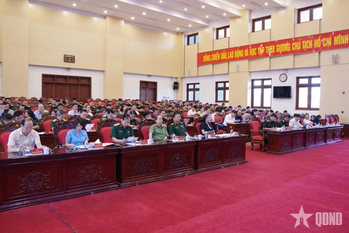  Các đại biểu dự hội nghị.
