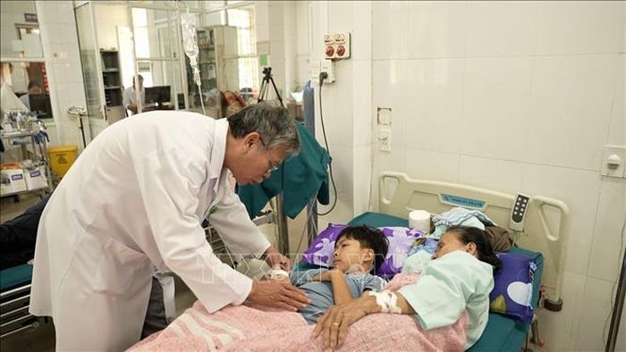 Trước số lượng bệnh nhân nhập viện lớn, Bệnh viện Đa khoa khu vực Cam Lộ đã chủ động sàng lọc, phân loại bệnh nhân để tổ chức điều trị phù hợp.