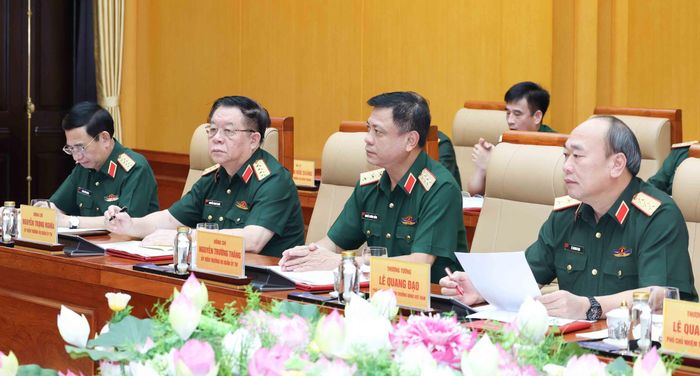  Các đồng chí Ban Thường vụ Quân ủy Trung ương tham dự hội nghị. Ảnh: TTXVN 