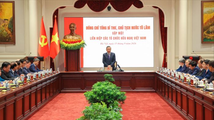 Tổng Bí thư, Chủ tịch nước Tô Lâm gặp mặt, làm việc với đại diện Ban Chấp hành Liên hiệp các tổ chức hữu nghị Việt Nam nhiệm kỳ 2026-2031. Ảnh: HẢI YẾN