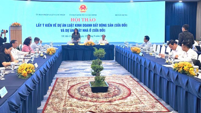 Hội thảo lấy ý kiến về dự án Luật Đất đai, Luật Kinh doanh bất động sản (sửa đổi) và Luật Nhà ở (sửa đổi). Ảnh: THANH HIỀN