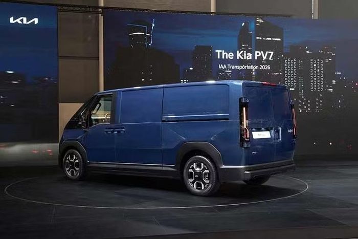 Theo Kí, mẫu xe PV7 phục vụ nhiều bối cảnh thường ngày, từ công việc đến giải trí, làm nổi bật khả năng thích ứng với các lối sống và nhu cầu nghề nghiệp khác nhau. Thân xe sử dụng thiết kế "một khối hộp", với tỷ lệ cân đối nhằm mang lại cho chiếc xe một dáng vẻ chắc chắn và mạnh mẽ.