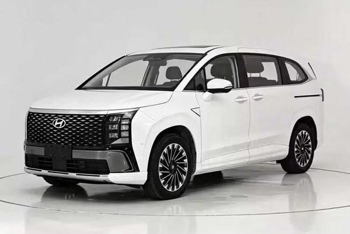 Hyundai Custin 2027 lộ diện - đầu xe đẹp như Palisade, chờ bán ở Việt Nam.