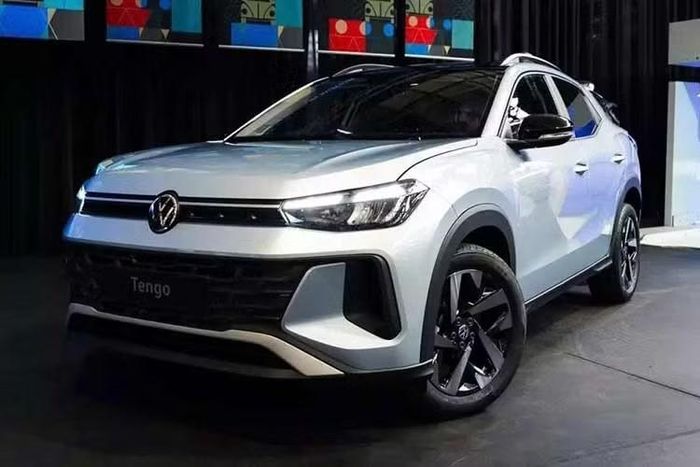 Tengo đã được giới thiệu trong sự kiện kỷ niệm 75 năm thành lập Volkswagen Nam Phi. Trong danh mục sản phẩm của Volkswagen tại thị trường này, Tengo sẽ được định vị thấp hơn mẫu SUV cỡ nhỏ T-Cross. Xe dự kiến ra mắt vào năm 2027 và được sản xuất tại nhà máy Kariega của Volkswagen. Đây là nhà máy đã đi vào hoạt động từ năm 1951.