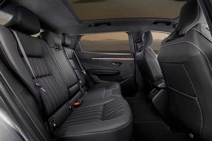 Mẫu xe SUV Mitsubishi Eclipse Cross EV 2027 thuần điện phiên bản nâng cấp sẽ bắt đầu nhận đơn đặt hàng tại các thị trường châu Âu từ tháng 11/2026.
