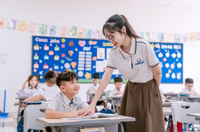 Bộ yêu cầu địa phương tiếp tục rà soát, cập nhật, báo cáo trước 16 giờ 15/9/2026 để xử lý ngay trường hợp thiếu SGK.