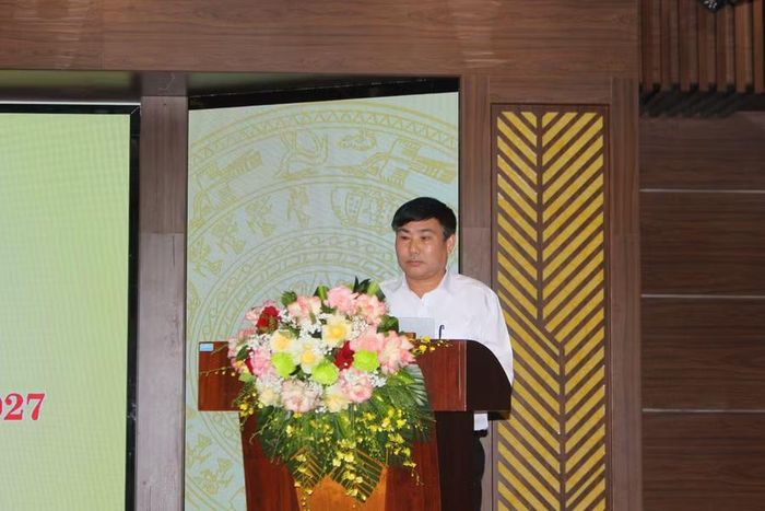 Các đại biểu phát biểu tham luận tại Hội nghị.