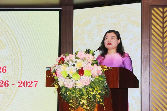 Bà Nguyễn Thị Nguyệt - Phó Chủ tịch UBND tỉnh ghi nhận và biểu dương những kết quả ngành Giáo dục Hà Tĩnh đạt được trong năm học 2025-2026.
