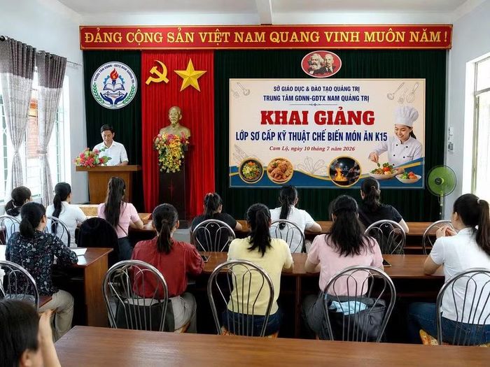 Lớp học nghề tại Trung tâm GDNN-GDTX Nam Quảng Trị.