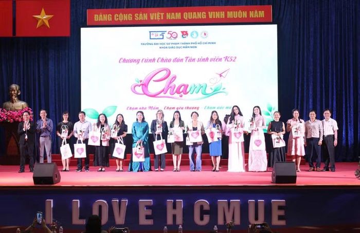 Hành trình rèn luyện để trở thành giáo viên mầm non cần lắm được gieo những yêu thương
