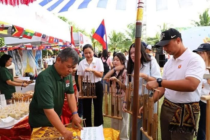 Gian hàng của Đại sứ quán Indonesia tại Việt Nam. (Ảnh: Thảo Anh)