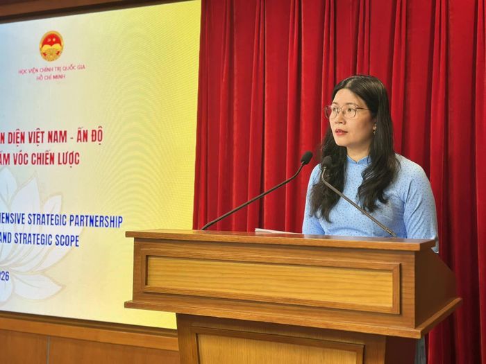 TS. Bùi Việt Hương nhận định, thách thức của giai đoạn mới nằm ở khả năng thu hẹp ba khoảng cách. (Ảnh: Trung Anh)