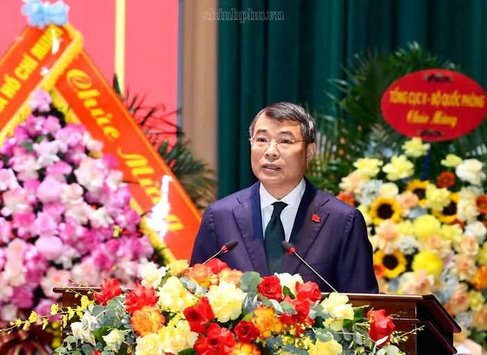 Thủ tướng: Phải chuẩn bị khả năng ứng phó với những tình huống chưa có tiền lệ về quân sự - quốc phòng - Ảnh: CP