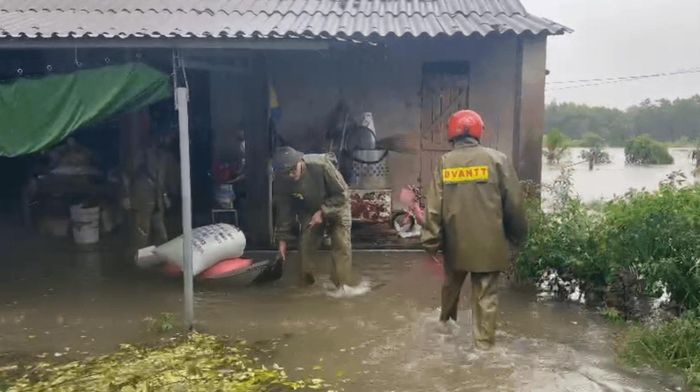 Người dân, chính quyền địa phương chủ động phương án sơ tán