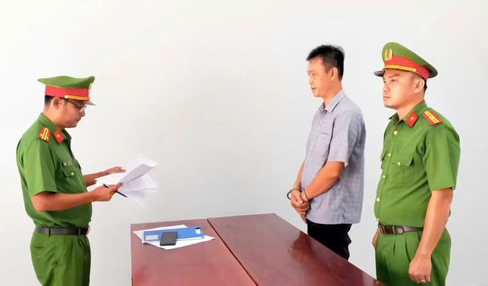 Đoàn Anh Khoa tại cơ quan công an. Ảnh: CACC