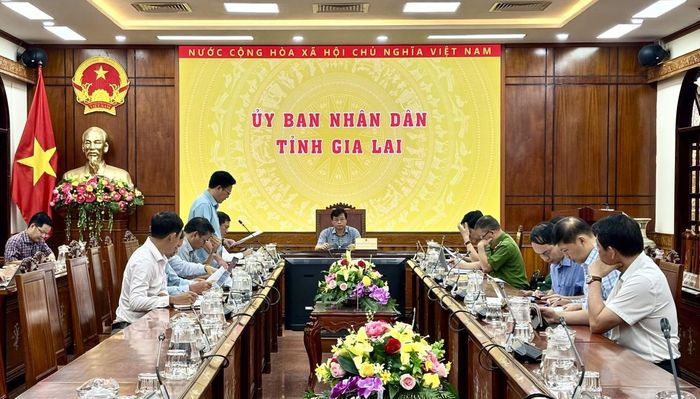 Quang cảnh cuộc họp về làm giàu, làm sạch cơ sở dữ liệu quốc gia về đất đai tại Gia Lai. Ảnh: Ngọc Minh