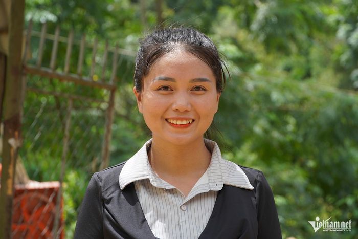 Cô giáo Lầu Y Xì. Ảnh: T.T