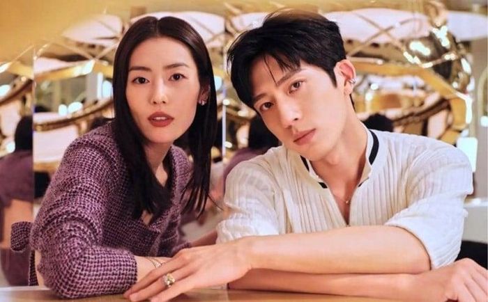 Tỉnh Bách Nhiên và Lưu Văn tham gia nhiều hoạt động cùng nhau và không giấu sự ngọt ngào.