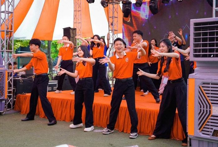 Các hoạt động chào tân sinh sinh của Đoàn Thanh niên Trường Đại học Kiểm sát.