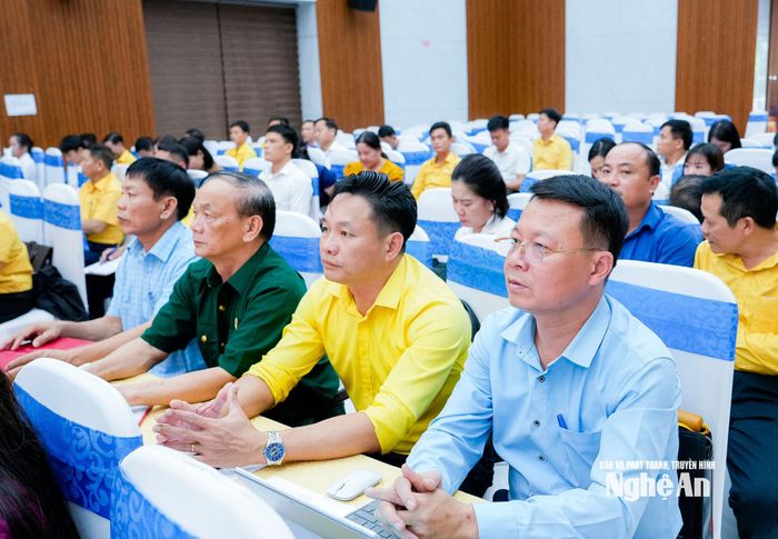 Các đại biểu dự hội nghị. Ảnh: Phạm Bằng