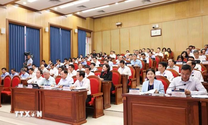 Các đồng chí Ủy viên Trung ương Đảng tham dự lớp học. (Ảnh: Phương Hoa/TTXVN)