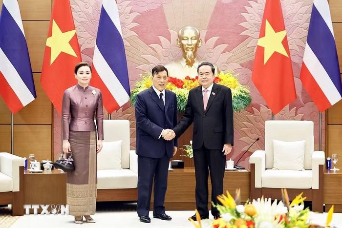 Chủ tịch Quốc hội Trần Thanh Mẫn hội kiến Nhà vua Thái Lan Maha Vajiralongkorn Phra Vajiraklaochaoyuhua và Hoàng hậu. (Ảnh: Doãn Tấn/TTXVN)