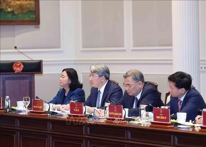 Các đại biểu tham dự cuộc gặp.