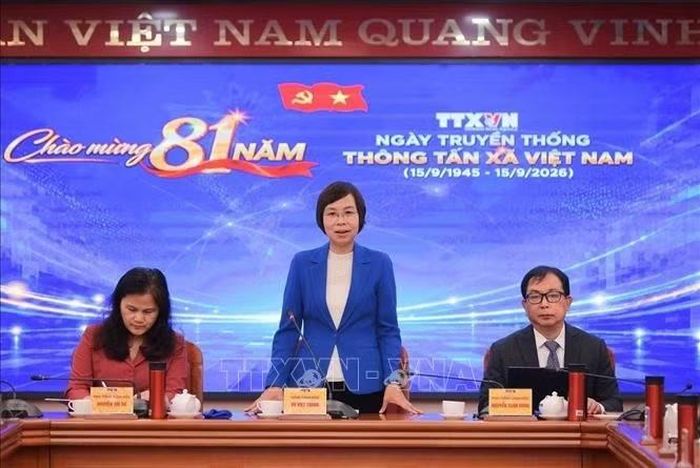 Đồng chí Vũ Việt Trang, Ủy viên Ban Thường vụ Đảng ủy các cơ quan Đảng Trung ương, Bí thư Đảng ủy, Tổng Giám đốc Thông tấn xã Việt Nam, Phó trưởng ban Tuyên giáo Trung ương phát biểu tại Hội nghị. Ảnh: Hoàng Hiếu/TTXVN