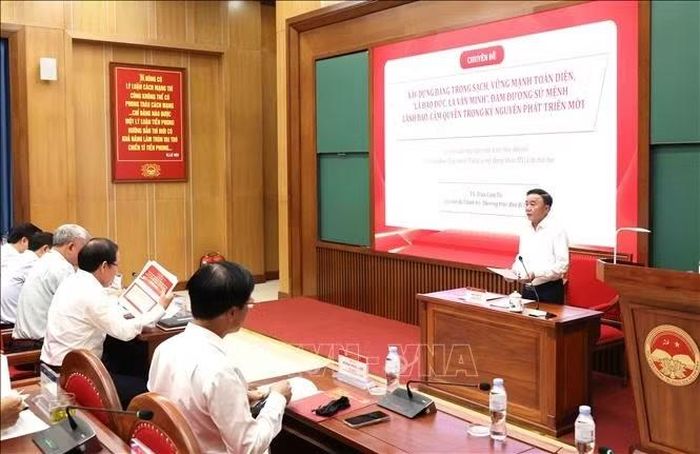 Thường trực Ban Bí thư Trần Cẩm Tú truyền đạt chuyên đề bồi dưỡng kiến thức đối với Ủy viên Trung ương Đảng khóa XIV.