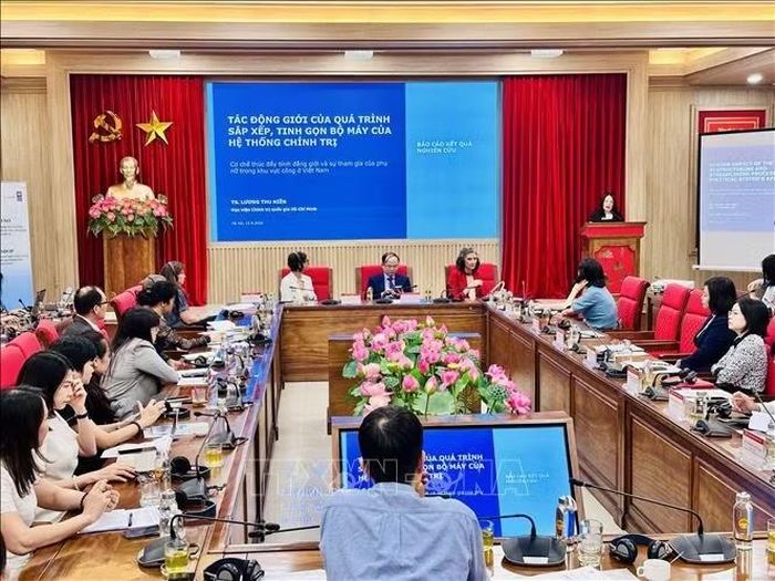 Công bố báo cáo nghiên cứu "Tác động của quá trình sắp xếp, tinh gọn tổ chức bộ máy của hệ thống chính trị đối với sự tham gia của phụ nữ và cơ chế thúc đẩy bình đẳng giới trong khu vực công ở Việt Nam".