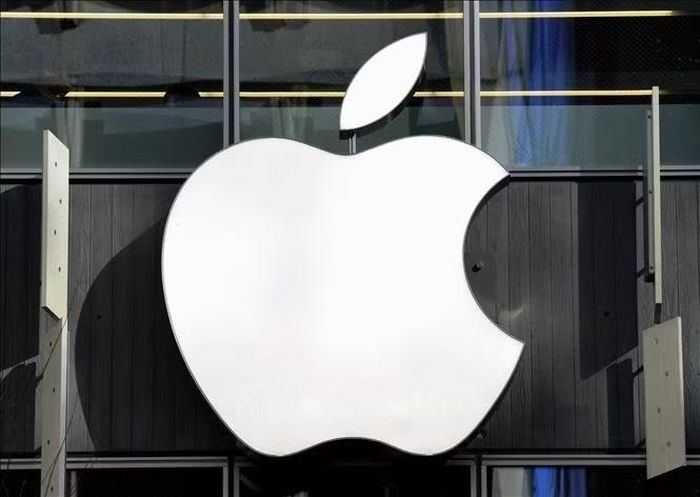 Logo của Apple tại một cửa hàng ở Tokyo, Nhật Bản. Ảnh: Kyodo/TTXVN phát