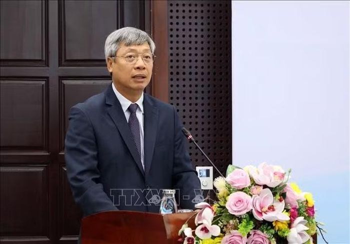 Phó Chủ tịch UBND thành phố Đà Nẵng Hồ Quang Bửu phát biểu tại lễ bàn giao.