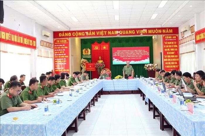 Quang cảnh buổi làm việc. Ảnh: Văn Sĩ - TTXVN
