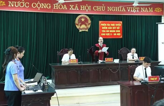 Tòa án nhân dân khu vực 5 - Hà Nội mở phiên tòa xét xử vụ án dân sự công ích đầu tiên do Viện kiểm sát thực hiện quyền khởi kiện theo Nghị quyết 205, buộc doanh nghiệp hoàn thành nghĩa vụ nộp thuế cho Nhà nước.