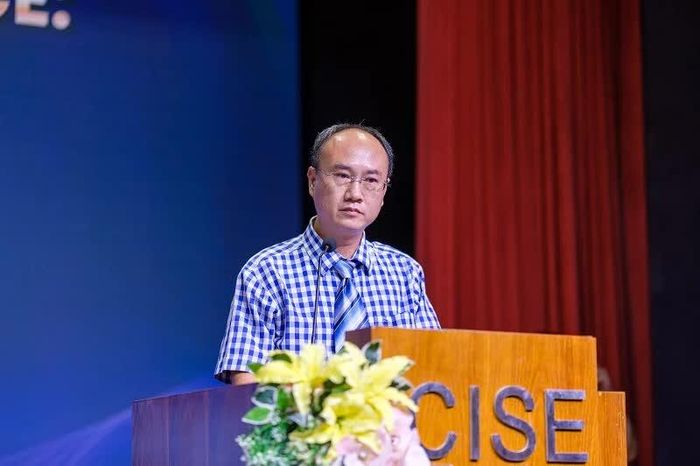 Ông Phan Hồ Giang - Phó Giám đốc Sở Khoa học và Công nghệ tỉnh Gia Lai, phát biểu chào mừng hội thảo.