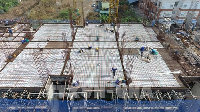 Khối chung cư A1 với 252 căn hộ được triển khai thi công. Ảnh: Nhựt An - TTXVN