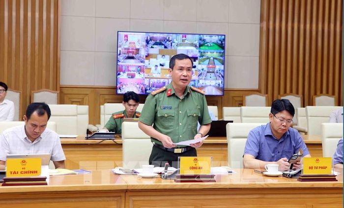 Đại tá Nguyễn Thế Tuấn, Phó Chánh Văn phòng Bộ Công an phát biểu. Ảnh: Phạm Kiên - TTXVN