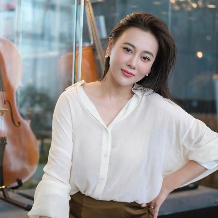 Trong thời gian chưa nhận phim mới, Phương Oanh vẫn thường xuyên chia sẻ những khoảnh khắc đời thường và duy trì sức hút trên mạng xã hội.