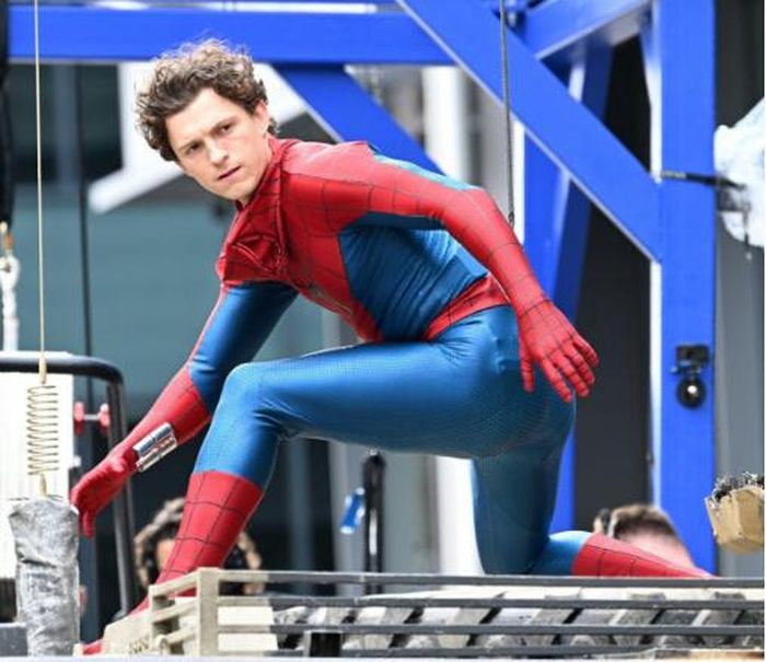 Tom Holland tiếp tục đảm nhận vai Peter Parker trong Spider-Man: Brand New Day, mở ra chương mới của Người Nhện trong MCU.