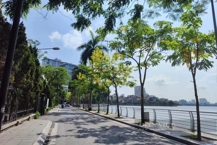 Mùa thu ở Hồ Tây Hà Nội. Ảnh: báo Dân Việt