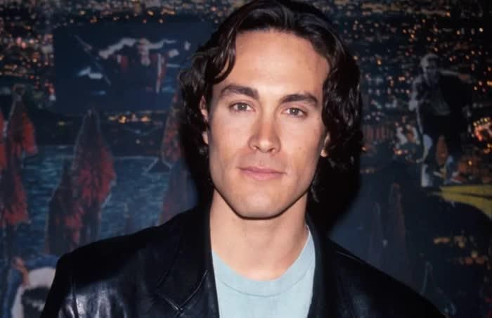  Brandon Lee.