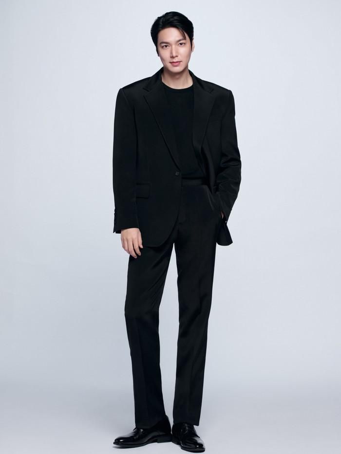 Lee Min Ho tâm sự anh tạm dừng hoạt động nghệ thuật khi đang ở đỉnh cao để nhìn lại chính mình, cân bằng cảm xúc.